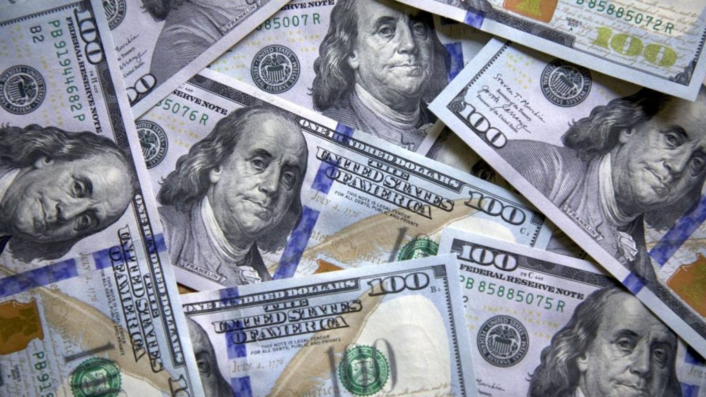 El mercado empezó a presionar para subir el precio del dólar