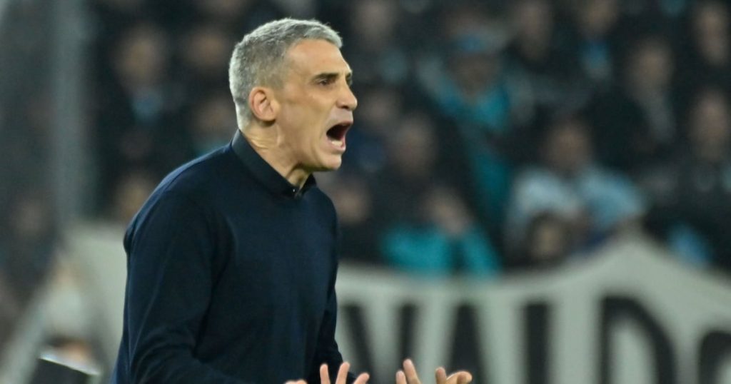 Juan Pablo Vojvoda dejó de ser el técnico de Racing