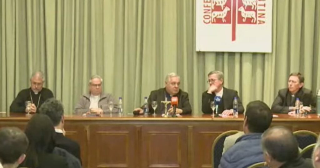 En la antesala de la visita del Papa León XIV, la Iglesia aseguró que hay diferencias con el Gobierno: “No está mal reconocerlas”