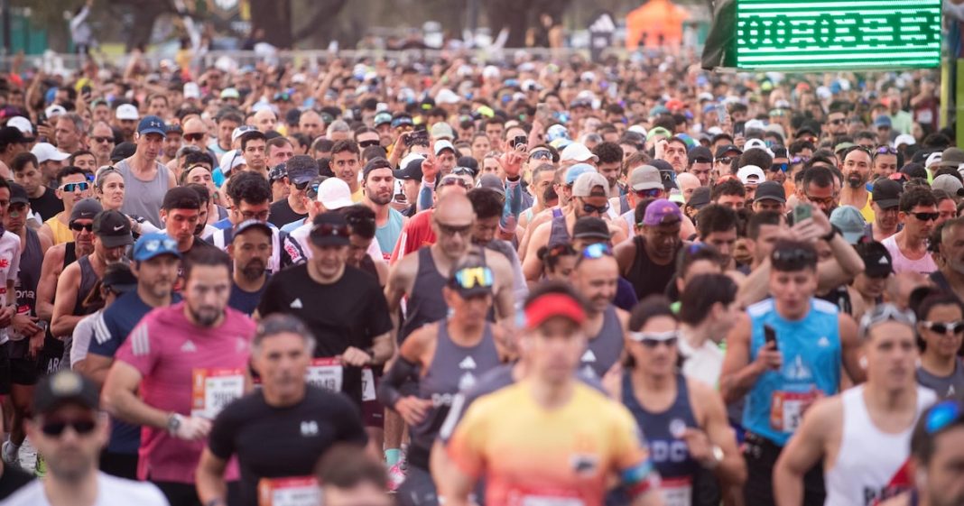 Así se vivió la Maratón de Buenos Aires 2026: más de 16 mil corredores coparon las calles porteñas en los 42K