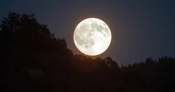Luna llena en Aries: los signos que atraen abundancia y desbloquean el dinero en octubre