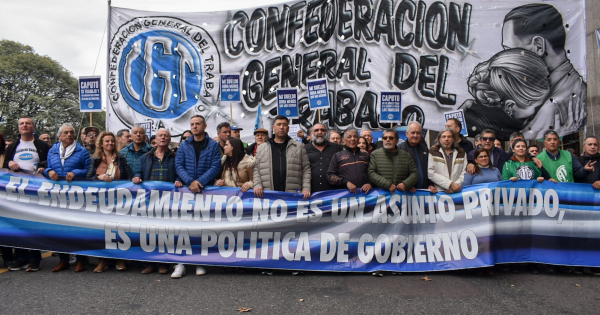 La CGT apuntó contra Milei por sus dichos sobre la recesión: "Viven en una realidad paralela"