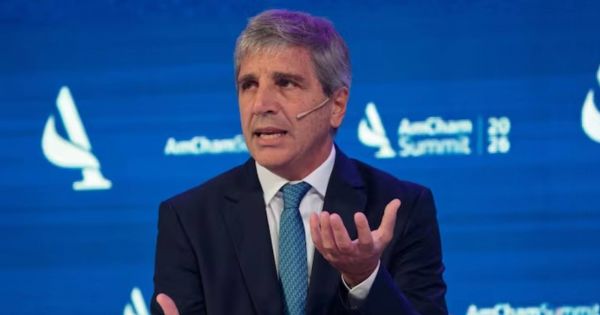 El Gobierno cerró créditos por US$ 530 millones para obras y la ARCA