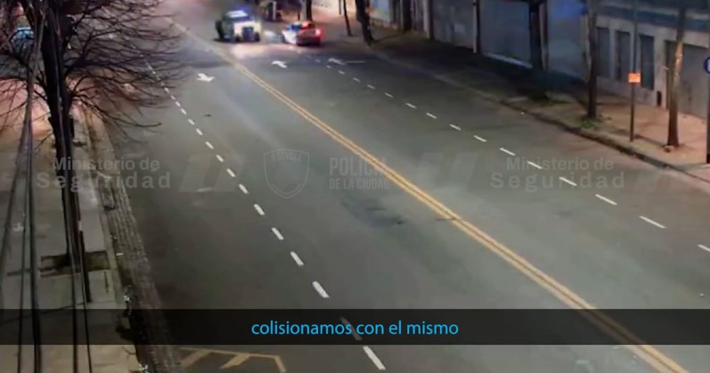 Una pareja robó un auto en Lanús, chocó contra un árbol y fue detenida en CABA tras una feroz persecución
