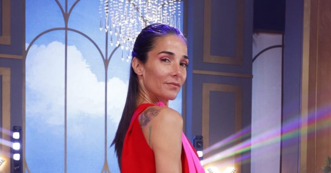 Entre lazos y volados, Juana Viale anticipó la llegada de la primavera en medio de la internación de su abuela Mirtha Entre lazos y volados, Juana Viale anticipó la llegada de la primavera en medio de la internación de su abuela Mirtha