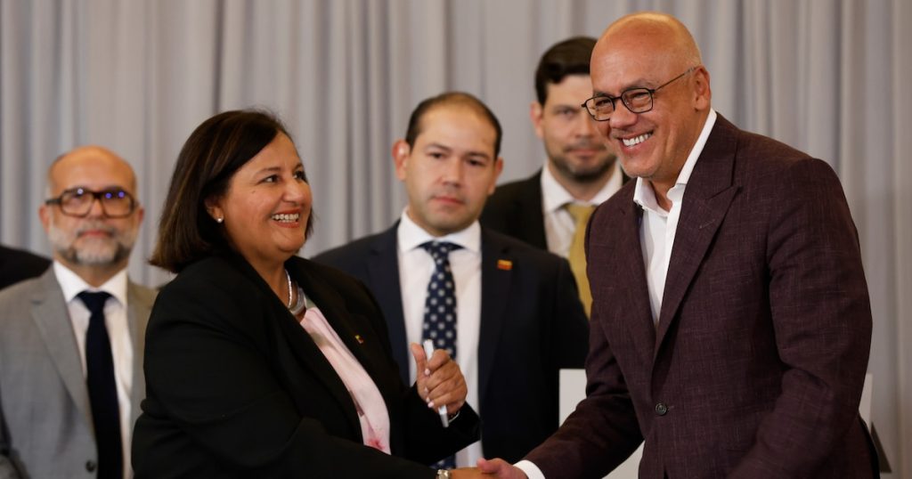 Oposición señala que la negociación contribuye a desmantelar la “dictadura judicial” en Venezuela