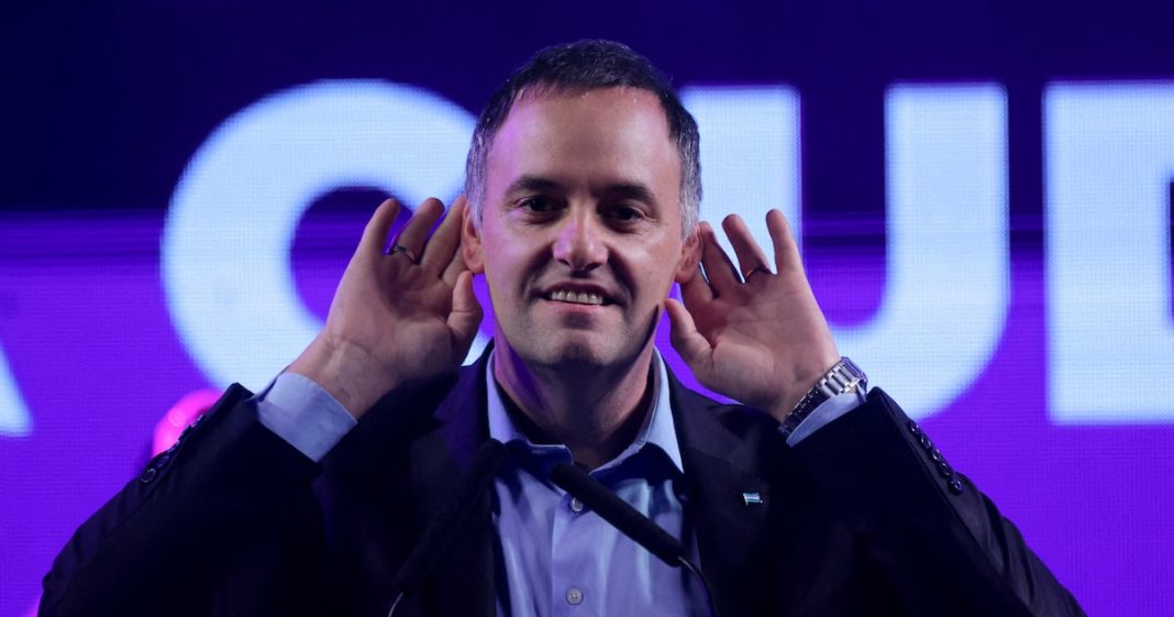 La fortuna de Adorni en criptomonedas pasó por ocho billeteras virtuales de las que asegura ser dueño