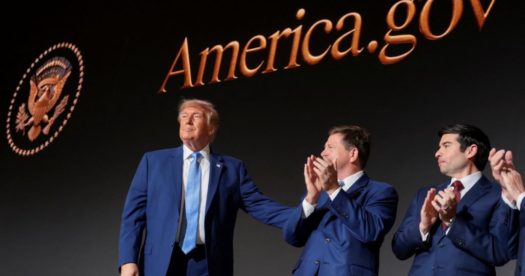Donald Trump lanzó America.gov: “Tendrán una única puerta de entrada para cada pregunta”