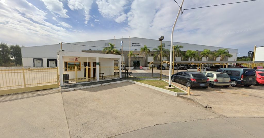 Crisis autopartista: dos empresas cierran tras el fin de la producción nacional de una camioneta y hay más firmas complicadas