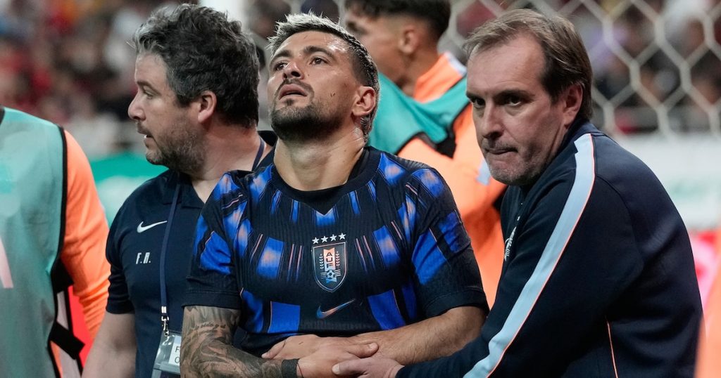 Preocupación en Uruguay y en Flamengo por la fractura que sufrió Giorgian De Arrascaeta: el momento de la lesión