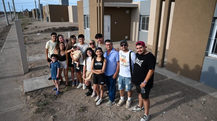 El lunes 21 realizarán un nuevo sorteo de viviendas de ‘Tenemos Futuro’ para 11 localidades El lunes 21 realizarán un nuevo sorteo de viviendas de ‘Tenemos Futuro’ para 11 localidades