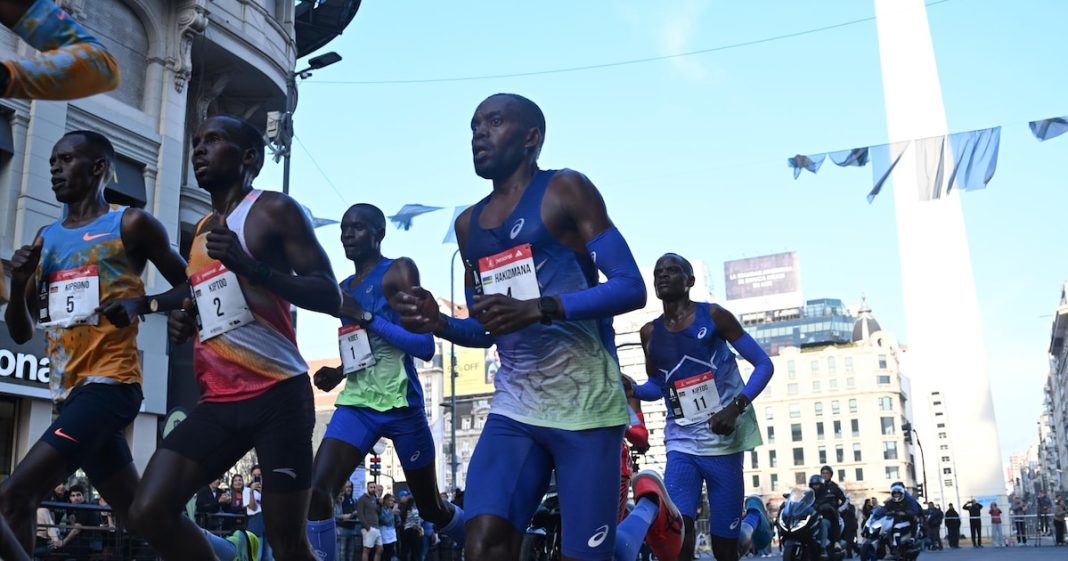 Maratón de Buenos Aires 2026: 53 fotos de la cita runner que atravesó la ciudad desde Palermo hasta La Boca Maratón de Buenos Aires 2026: 53 fotos de la cita runner que atravesó la ciudad desde Palermo hasta La Boca