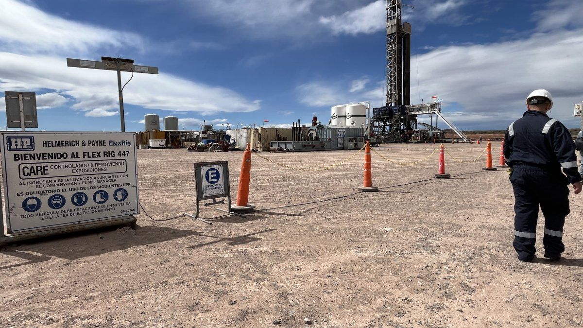 Tour petrolero en Vaca Muerta: Chevron abrió El Trapial, mostró operaciones y prometió triplicar producción de petróleo y gas no convencional