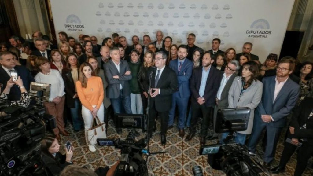 Vence el plazo para dictaminar morosidad: oficialismo y oposición negocian contra reloj