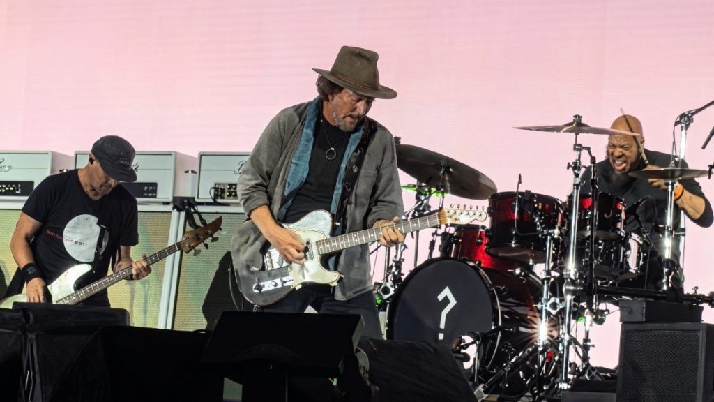 ¿Pearl Jam tiene nuevo baterista?: la banda se presentó por sorpresa en el Ohana Fest