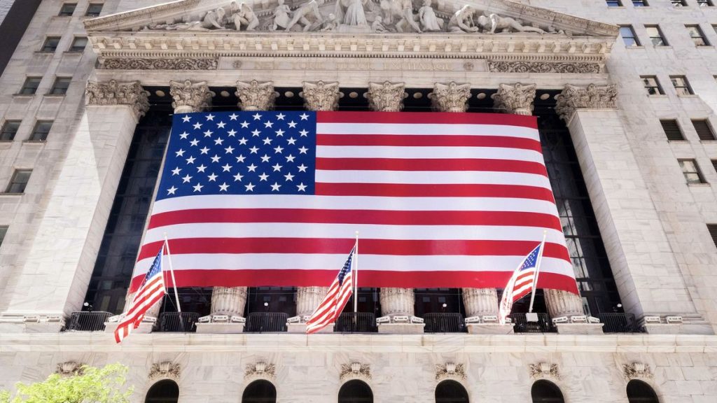 Fuerte rally de Wall Street: el optimismo por la IA impulsó a las tecnológicas y el Nasdaq marcó un nuevo récord