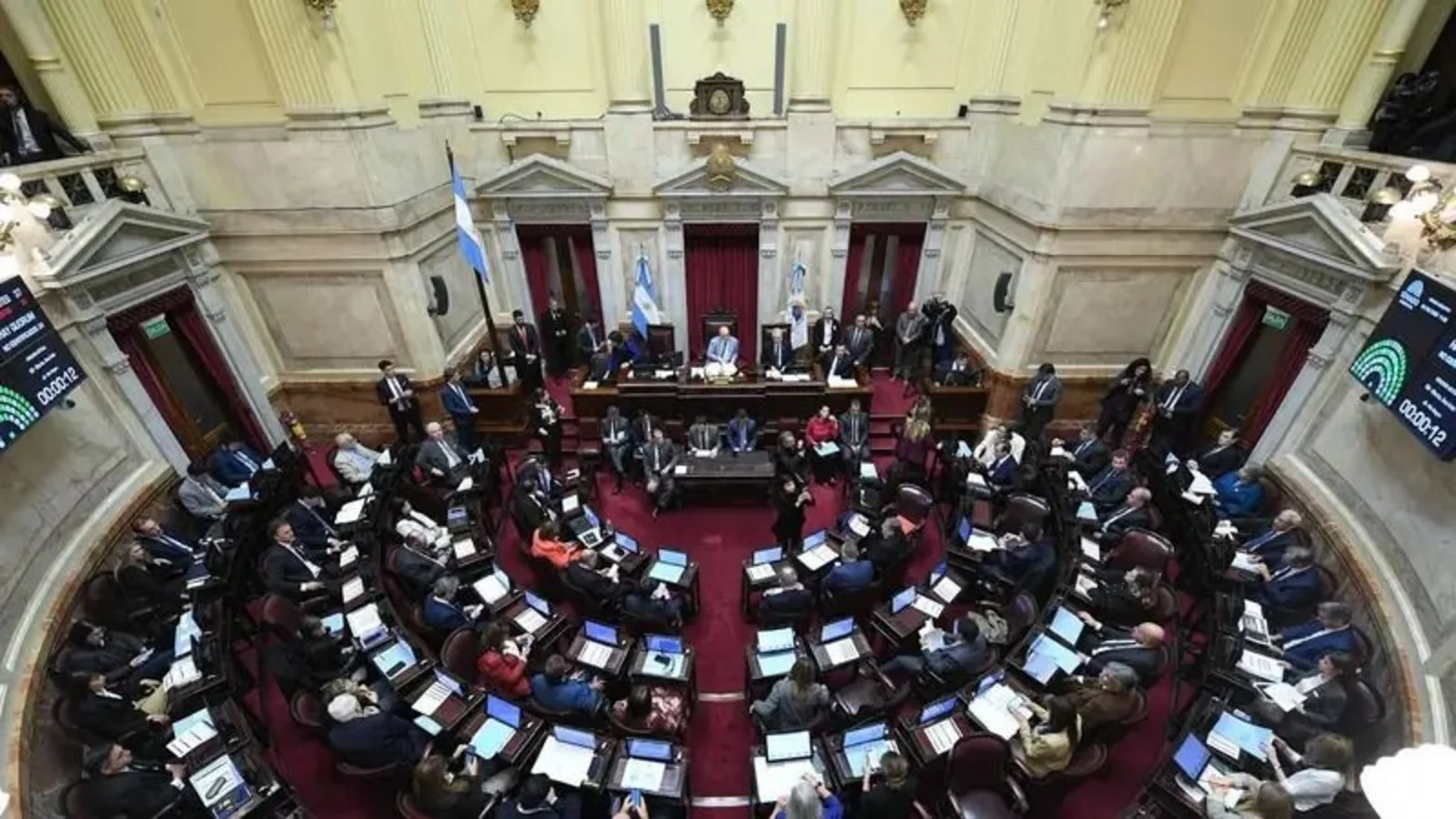 El peronismo afina su estrategia para sostener la PASO mientras el Gobierno se entrega en su interna