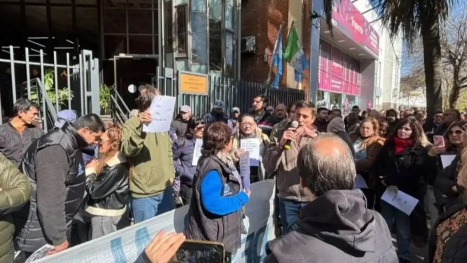 Paro y descuentos: judiciales de Chaco cobraron hasta $200 mil menos y se agrava el conflicto con el Gobierno