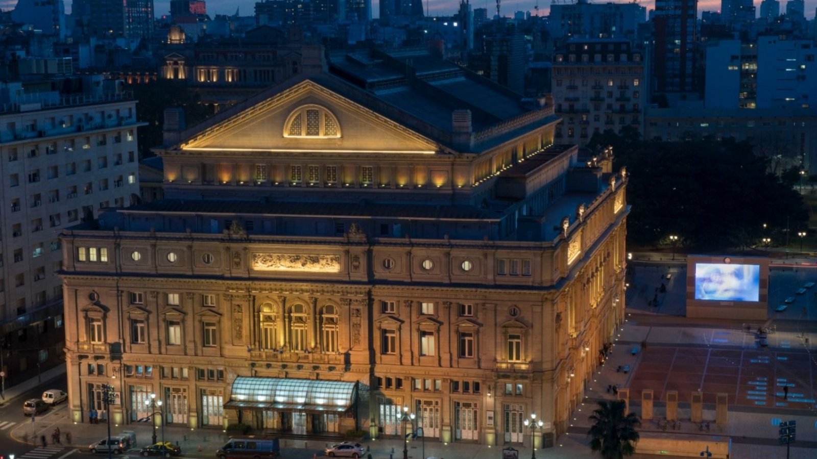 Recorrer el Teatro Colón de madrugada y gratis: así es la experiencia única en el año