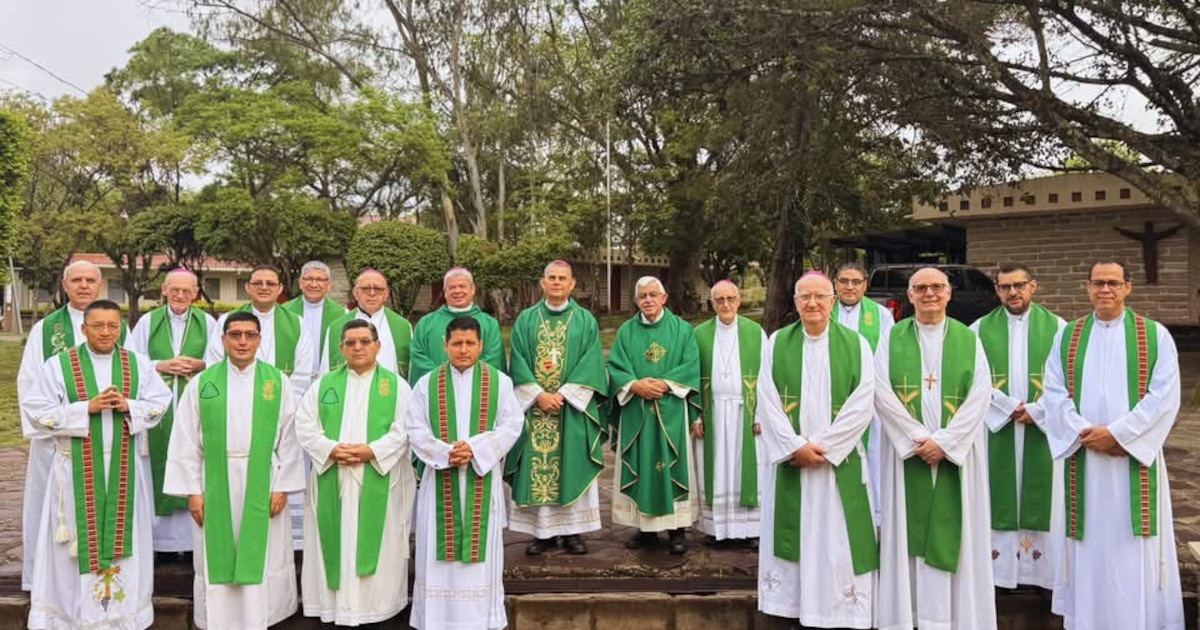 Iglesia católica de Honduras llama a la oración por la salud del papa León XIV