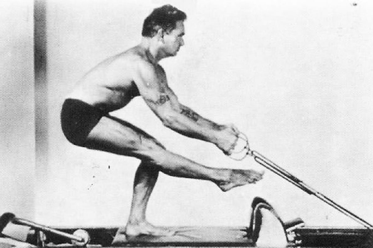 Joseph Pilates, creador del método: “La respiración es la primera acción que realizamos en la vida, y la última; una respiración vaga e incompleta te acerca a la enfermedad”