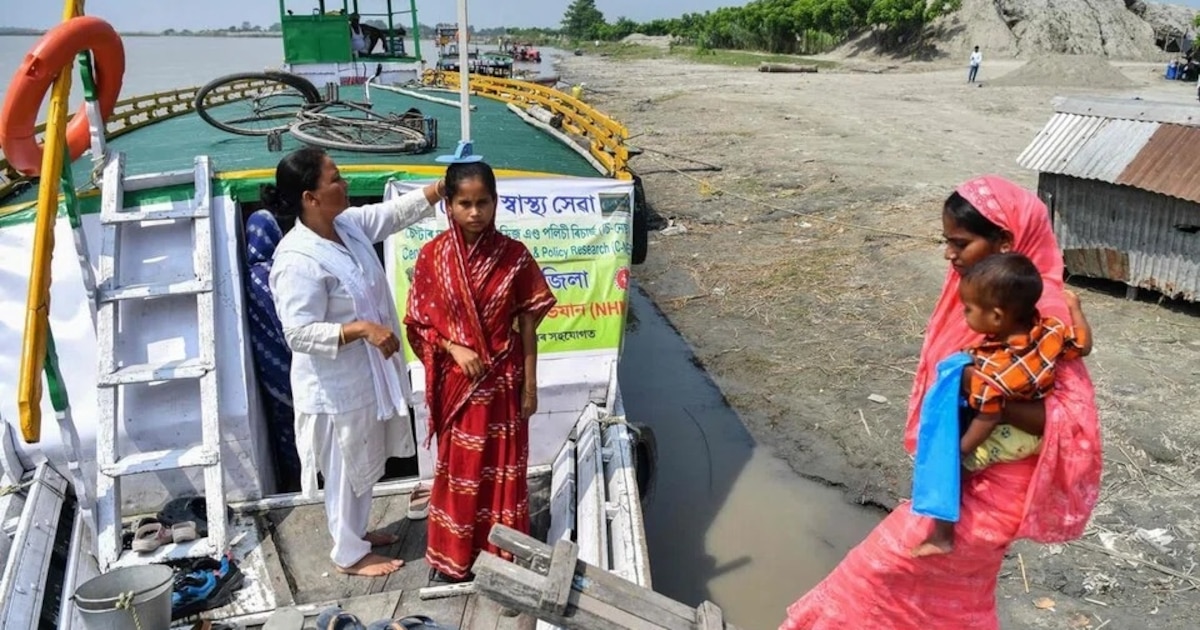 Más de 2.000 islas sin hospitales: así funciona la red de clínicas flotantes de India