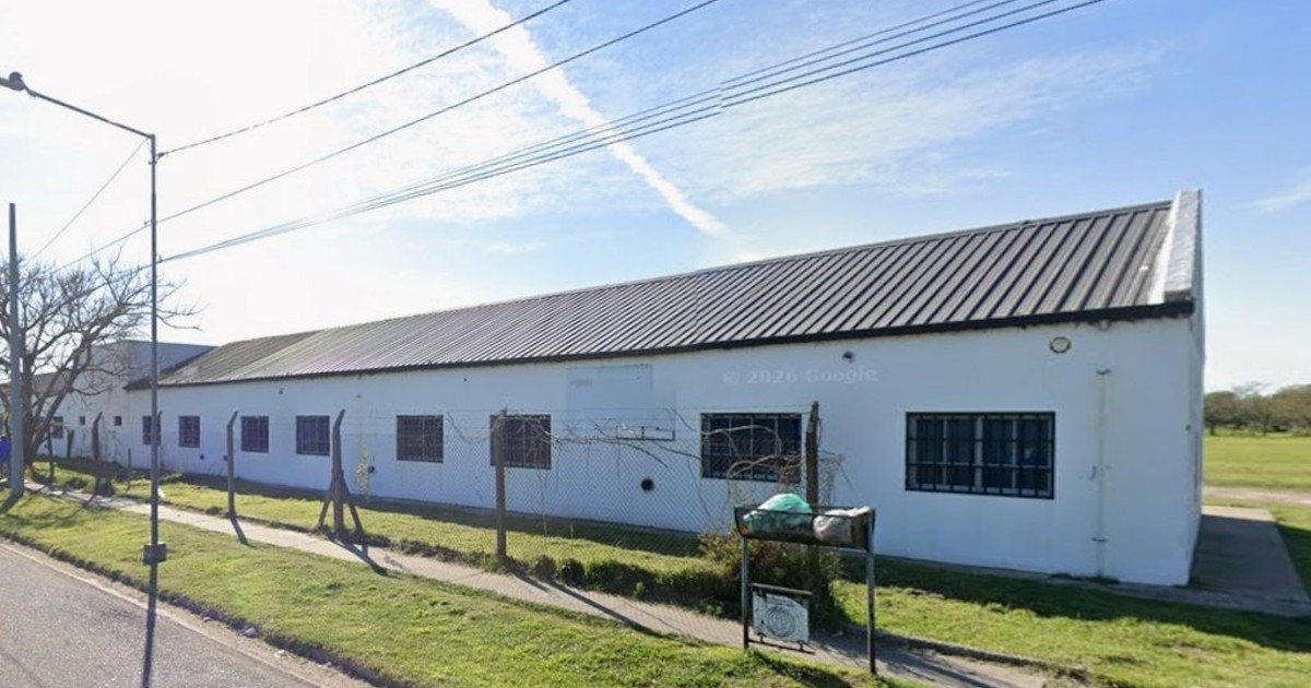 Ataque a una docente en San Nicolás: la agredieron en el aula tras pedirle a una alumna que guarde el celular