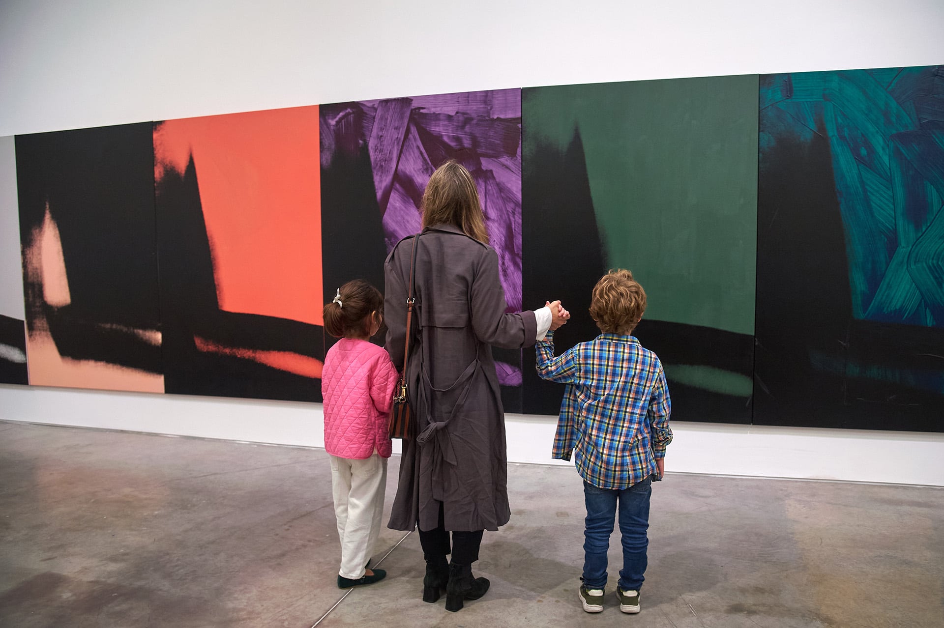 Del garabato infantil a las subastas millonarias: la ronda del arte y por qué solo el 1% de los artistas logra acceder al mercado global