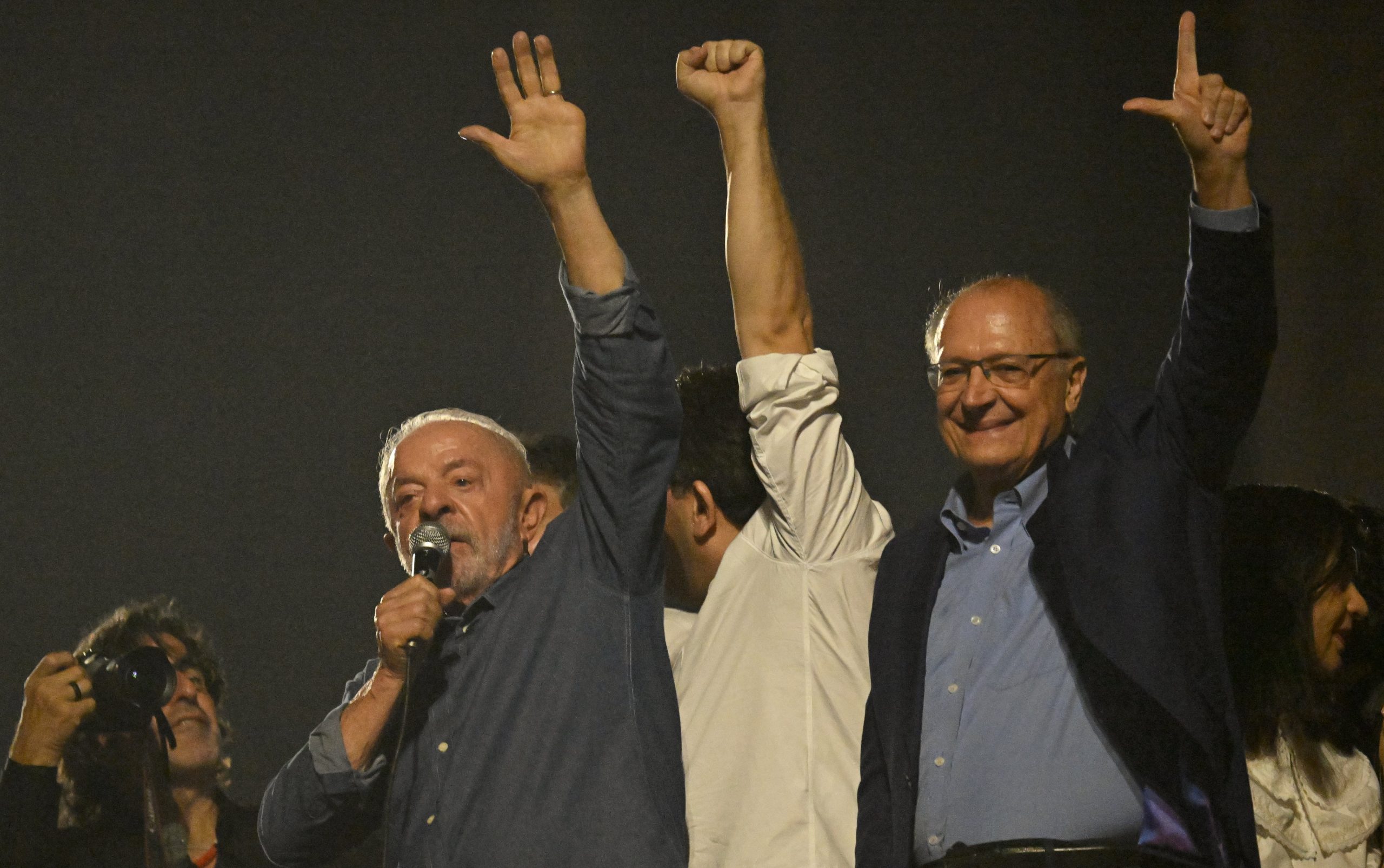 “La derrota de Bolsonaro es una derrota política de Milei”