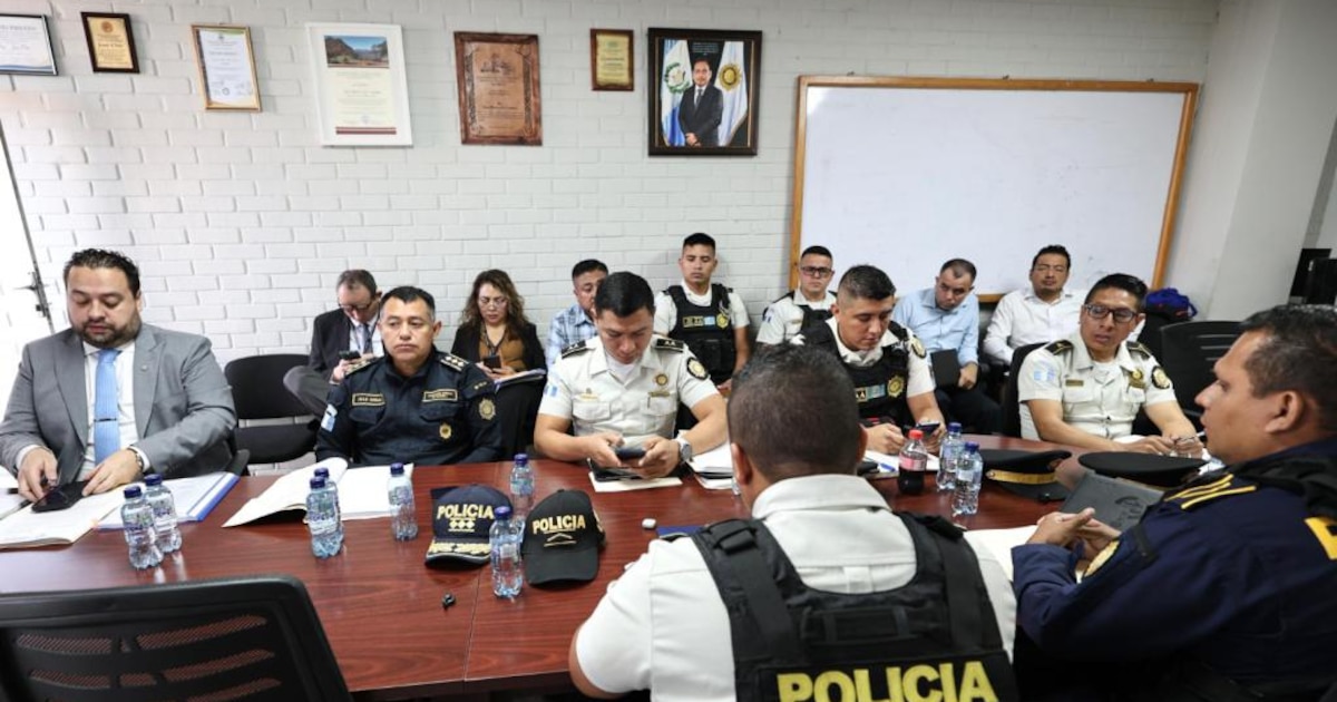 Cuestionan compras de la Policía Nacional Civil para 2025 y 2026 en el Congreso de Guatemala
