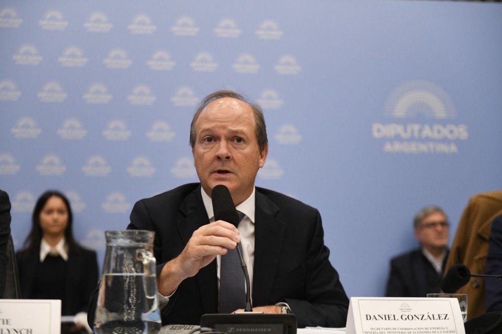 Oficializaron la renuncia de Daniel González como secretario de Coordinación de Energía y Minería