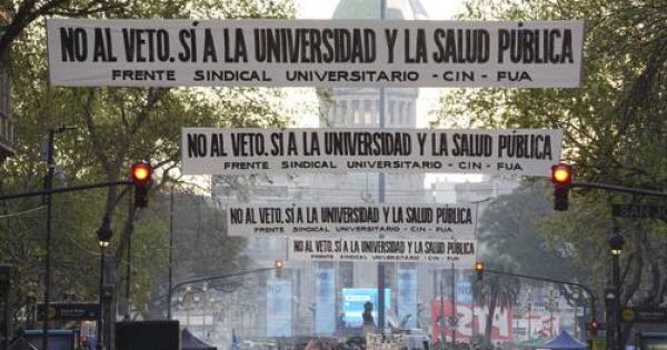 Nueva Marcha Federal Universitaria contra Javier Milei: ¿Dónde es y a qué hora empieza?
