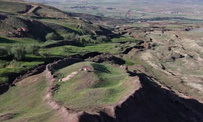 Investigan si hallaron el Arca de Noé en una montaña de Turquía