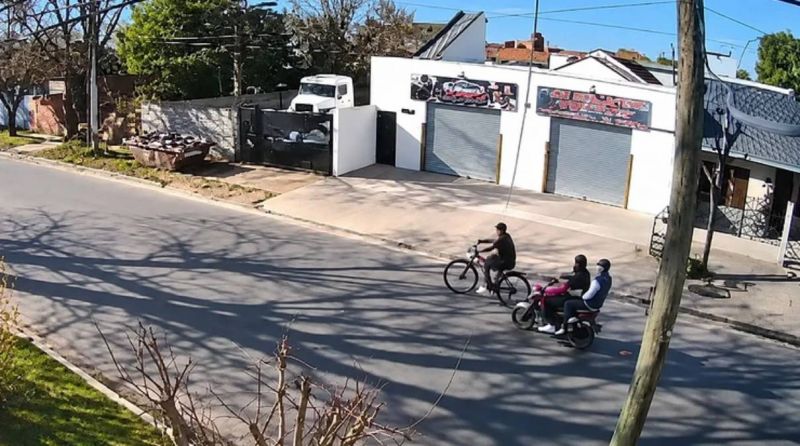 Motochorros encerraron a un niño de 11 años y le robaron la bicicleta