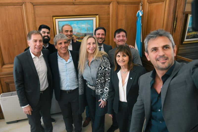 El Gobierno reunió a la mesa política en la previa a una sesión clave en Diputados