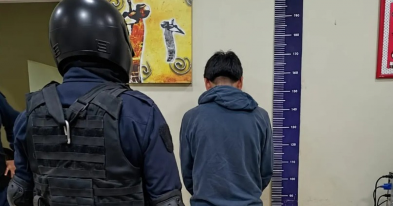 Detuvieron a un joven de 18 años acusado de haber violado a una nena de 13 en una casa en construcción: "Mami, perdoname"