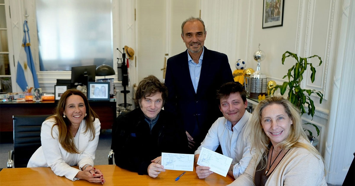 Se reeditan las internas del Gobierno por motivos fuera de agenda y Milei intervino