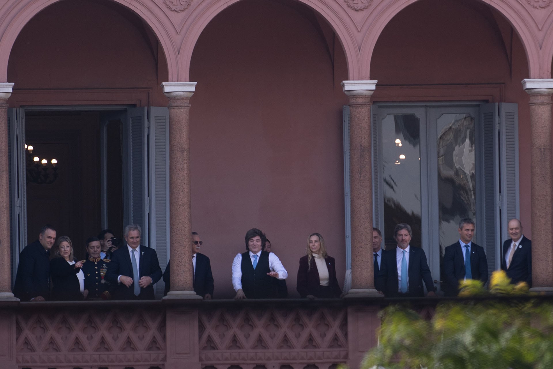 La "competencia destructiva" que acecha a la mesa política y la advertencia de Milei por el 2027