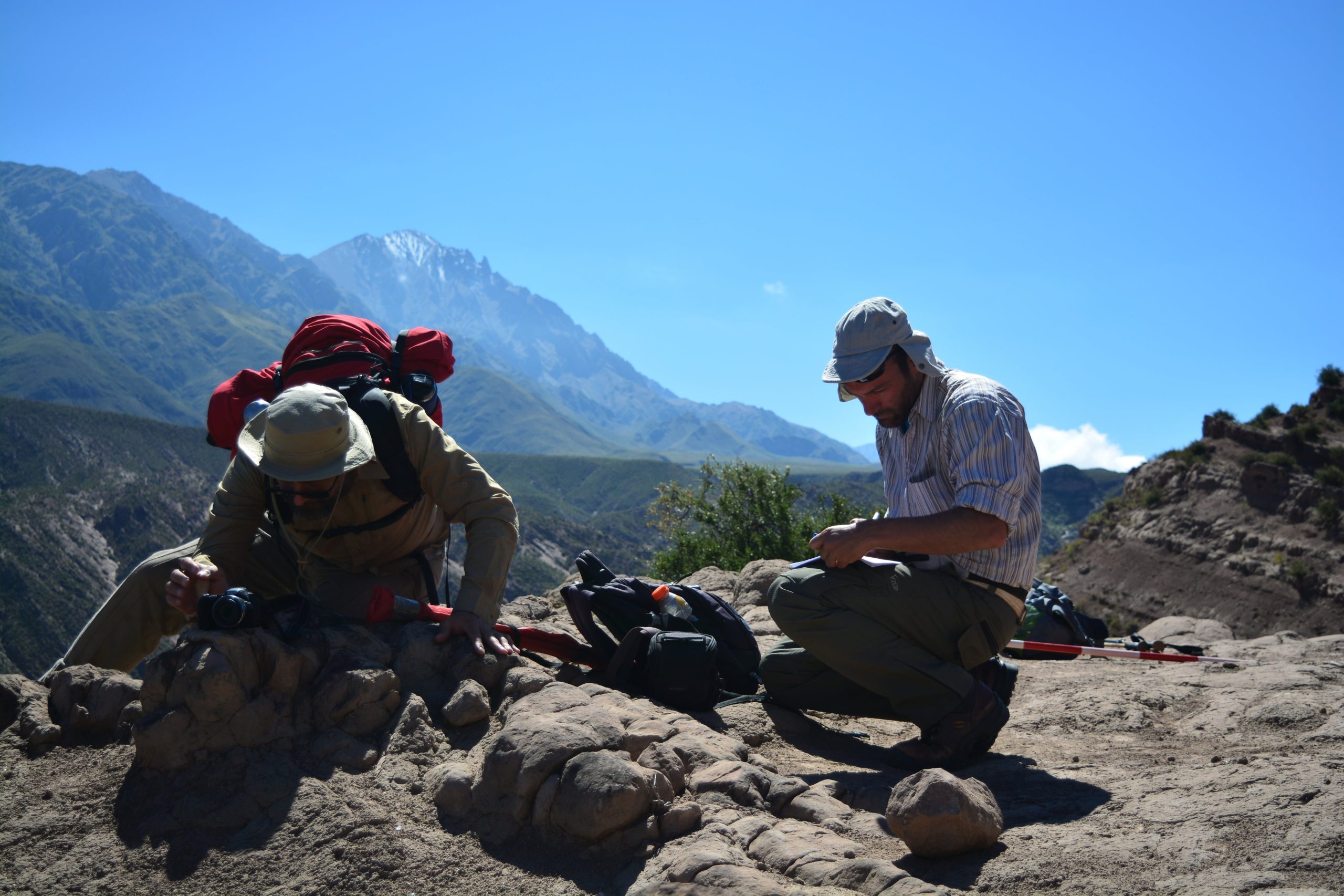“No es solo excavar”: el streaming interactivo de arqueólogos argentinos en el sitio austral más icónico del Imperio Inca
