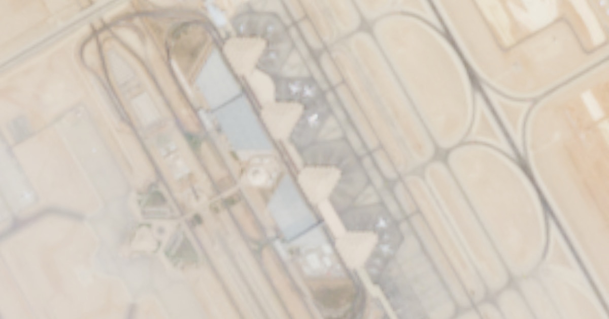 Ataques hutíes en Arabia Saudita: Riad canceló sus vuelos, hay 17 muertos y no hay fecha para reabrir el aeropuerto