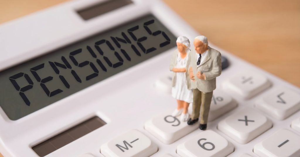 Gobierno de El Salvador promete saldar deuda con las pensiones en 2027, pero aún evalúa estrategia de pago