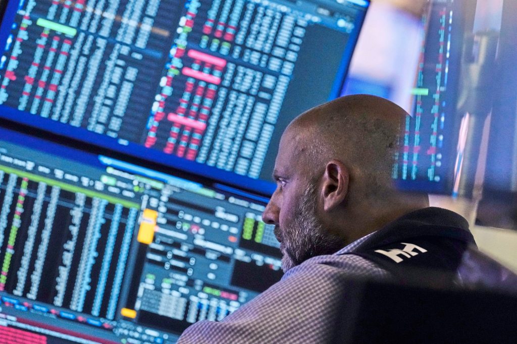 El riesgo país vuelve a subir, alcanza los 720 puntos y marca el máximo del año