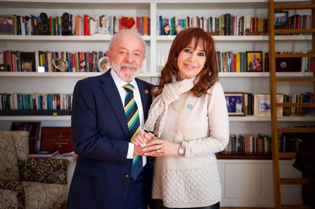Cristina Kirchner, Axel Kicillof y otros referentes del PJ celebraron el triunfo electoral de Lula da Silva