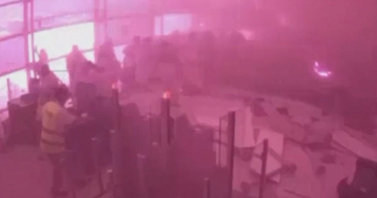 Las impactantes imágenes del ataque de los hutíes contra el aeropuerto de Riad que dejó 12 muertos y más de 300 heridos