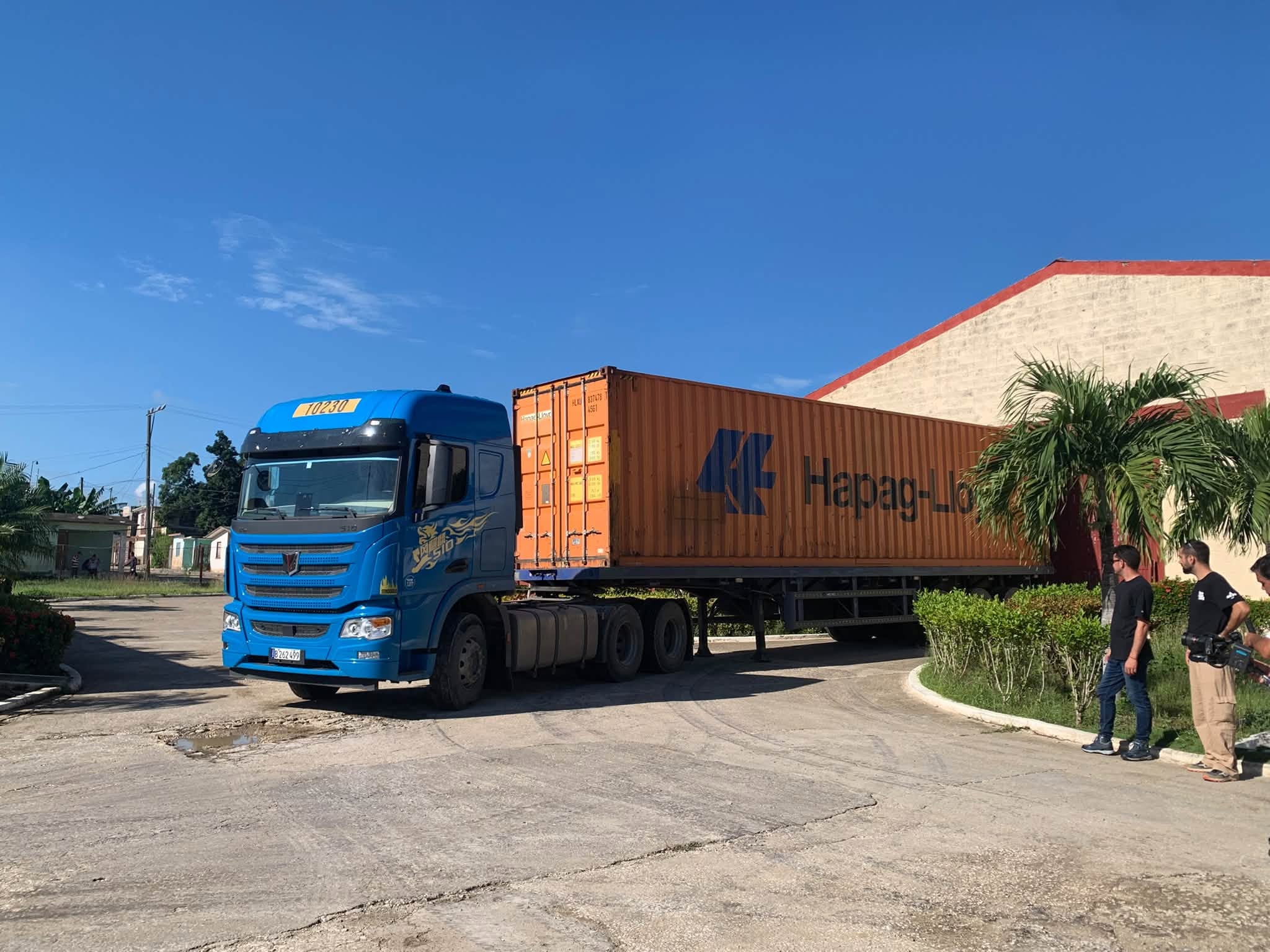 Crisis eléctrica en Cuba: Llegaron más de mil kits solares que caficultores pagarán con parte de su cosecha