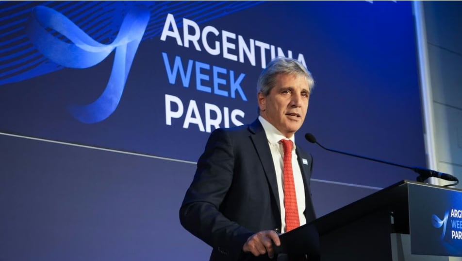 Superávit fiscal: el Gobierno recibió un “perdón” del FMI, pero para los economistas va a incumplir la meta anual