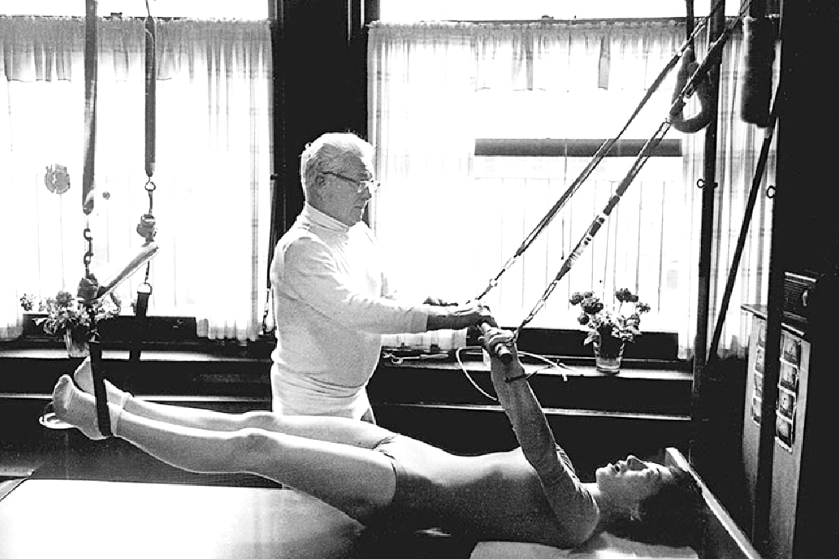 Joseph Pilates, el creador del método: “Sería un grave error pensar que con hacer ejercicio es suficiente”