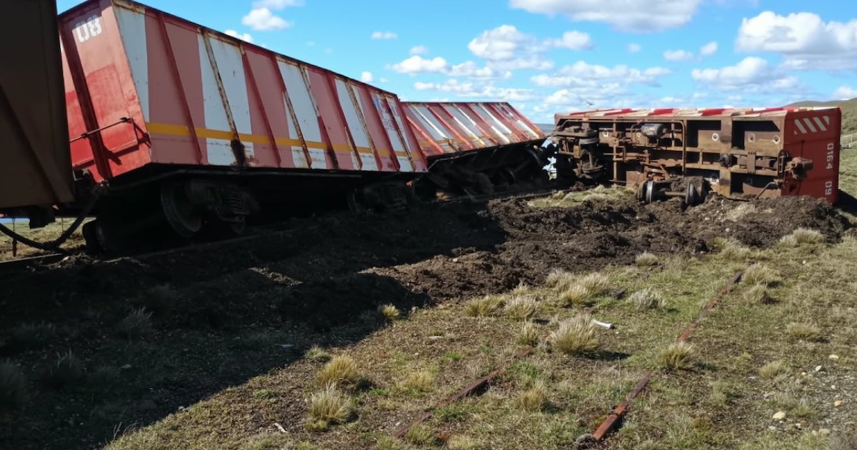 Descarriló un tren con 600 toneladas de carbón en Santa Cruz y el gobernador denunció un posible sabotaje