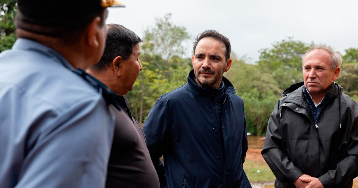 Juan Pablo Valdés recorrió las zonas inundadas en Corrientes y reunió al Comando Operativo de Emergencias