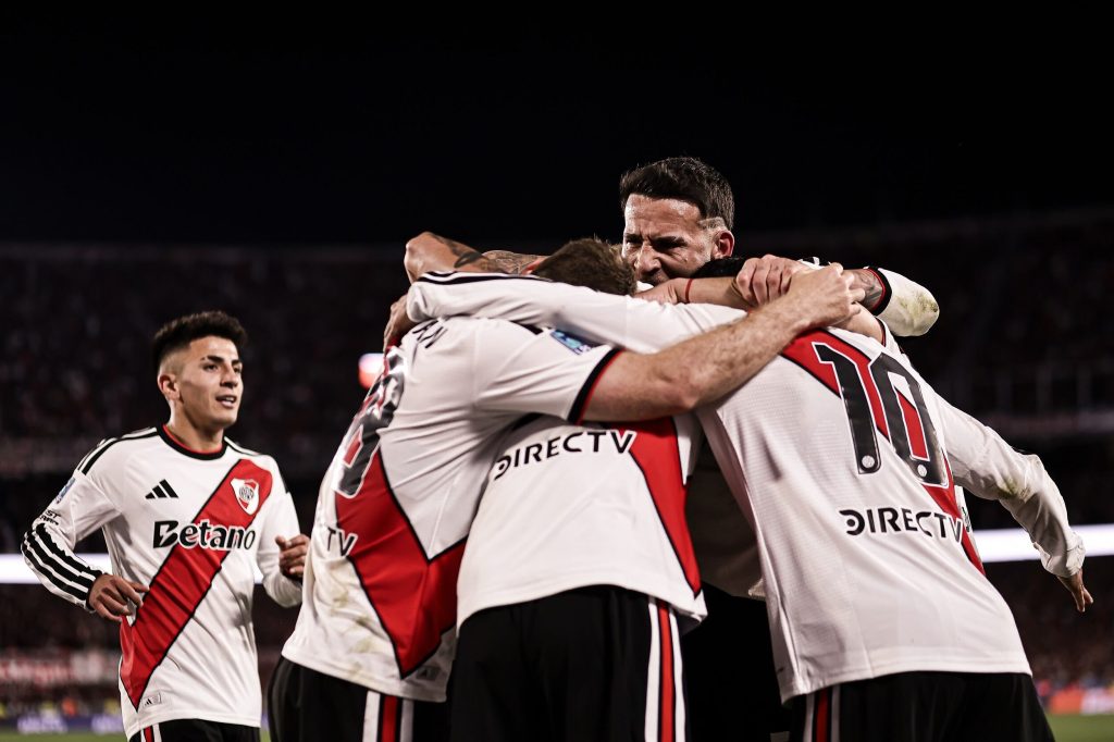 River derrotó 1 a 0 a Racing por el torneo Clausura y llega afilado al Superclásico de la próxima fecha